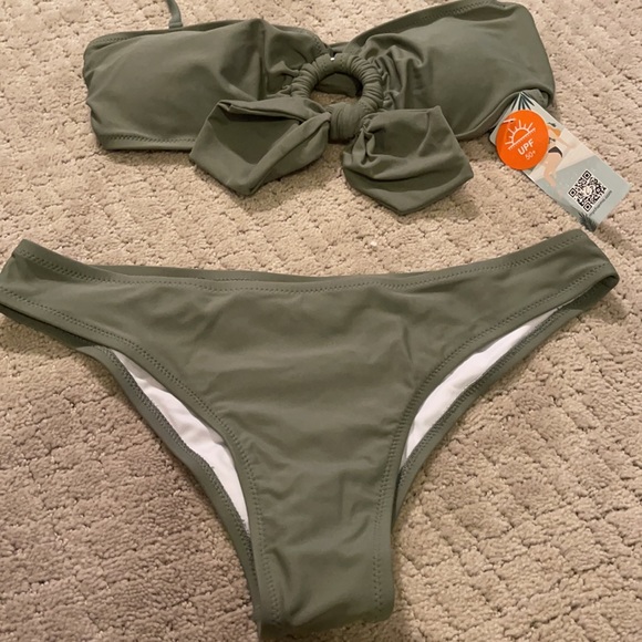 NWT bikini - Picture 3 of 3